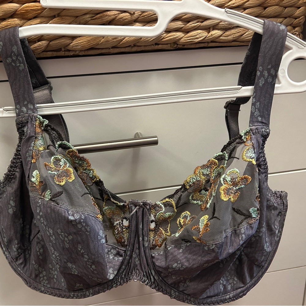 Prima Donna Charcoal Floral Embroidered Bra 36 G